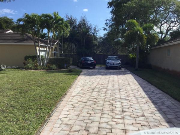 Victoria Parc, 14421 SW 155th Pl, Country Walk, Florida 33196, image 2