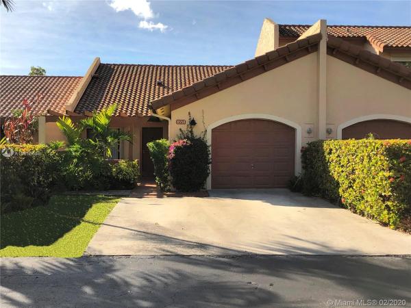 Kings Court West, 8558 SW 114th Pl, Kendall, Florida 33173, image 2