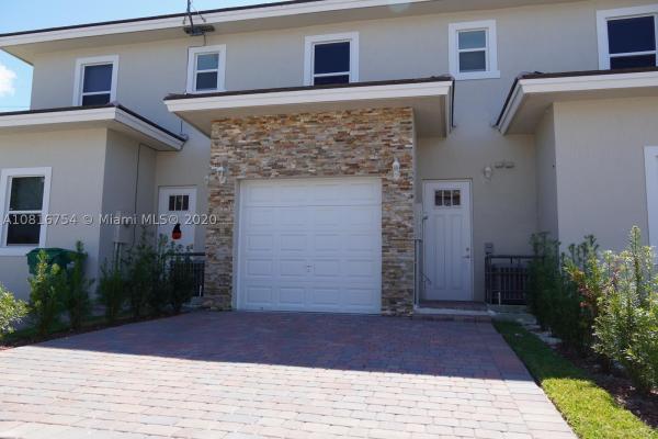 Townhomes On Coconut Palm, 12791 SW 247th St #12791, Princeton, Florida 33032, image 2