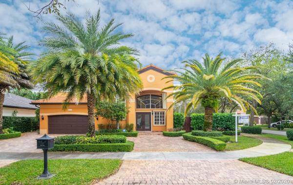 Mary, 16721 NW 78th Ct, Miami Lakes, Florida 33016, image 2