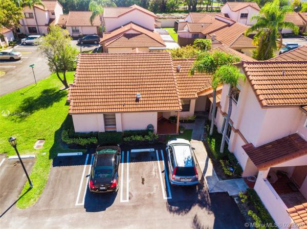 Villa Homes At The Moors, 6376 NW 170th Ln, Country Club, Florida 33015, image 2