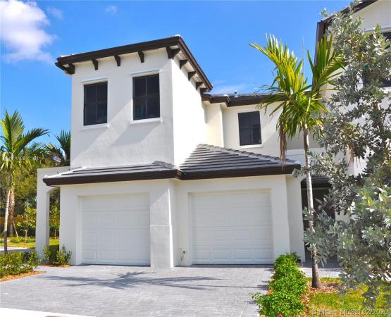 Oak Hammock Townhomes, 22605 SW 102nd Ave #22605, Cutler Bay, Florida 33190, image 2