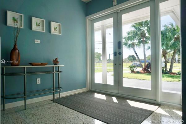 Bel Aire, 10005 SW 200th St, Cutler Bay, Florida 33157, image 2