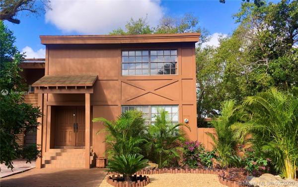 Chestnut Ranch Patio Homes, 11333 SW 74th Ter, Kendall, Florida 33173, image 2