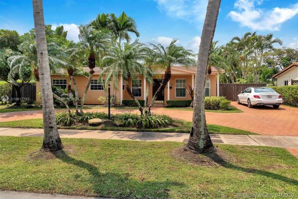 Coral Park Estates, 1412 SW 93rd Pl, Westchester, Florida 33174, image 2