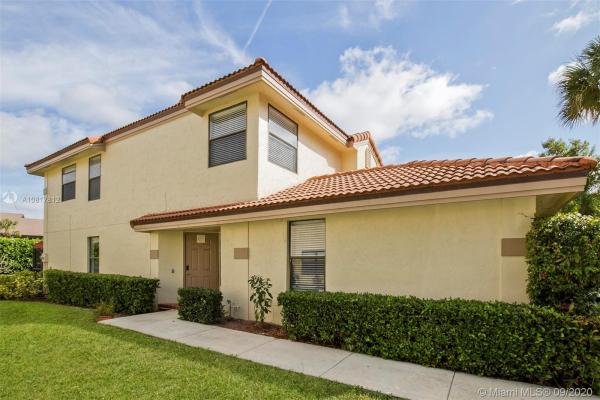 Country Club Cove, 12196 Sag Harbor Ct #6, Wellington, Florida 33414, image 2