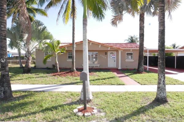 Carol City Gardens, 4480 NW 198th St, Miami Gardens, Florida 33055, image 2