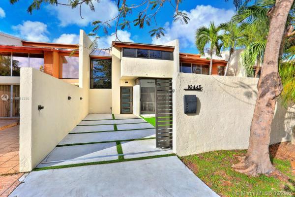 Sunset Park Lake Villas, 10445 SW 80th St, Kendall, Florida 33173, image 2
