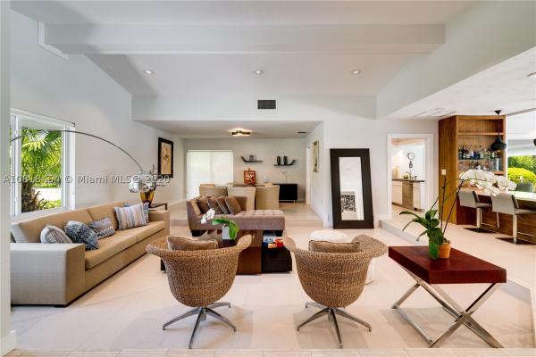 Hammocks Oaks Harbor, 495 Campana Ave, Coral Gables, Florida 33156, image 2
