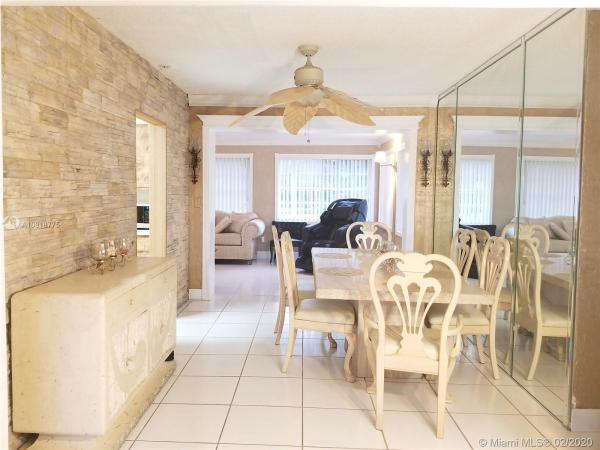 Biscayne Gardens, 135 NW 135th St, Golden Glades, Florida 33168, image 2