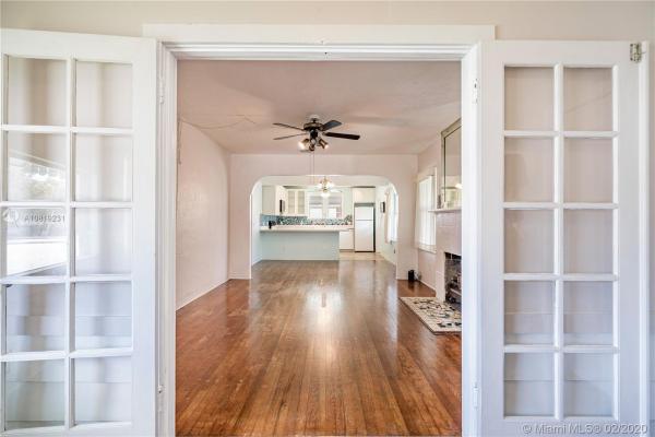 Rogers, 420 NW 17th Ave, Miami, Florida 33125, image 2