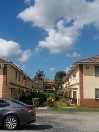 Marquis Villas, 6758 NW 182nd St #101, Country Club, Florida 33015, image 2
