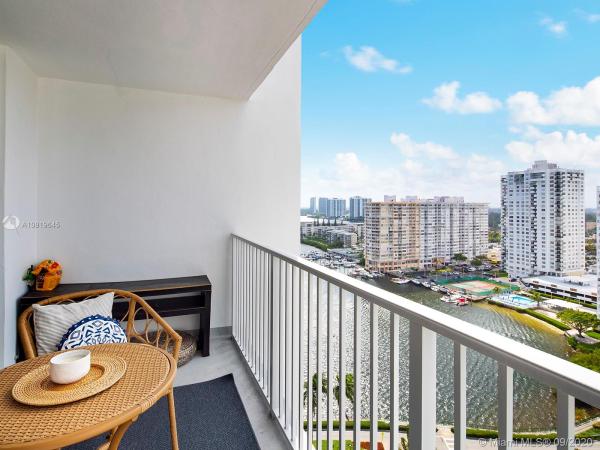 Admirals Port West, 2801 NE 183rd St #2007W, Aventura, Florida 33160, image 2