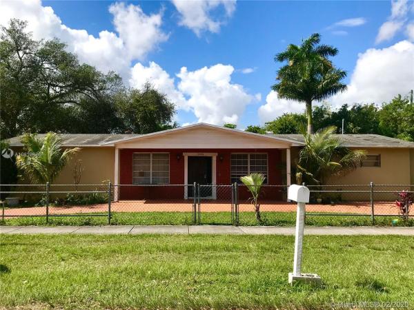 Sky Vista, 1006 NE 16th Ave, Homestead, Florida 33033, image 2
