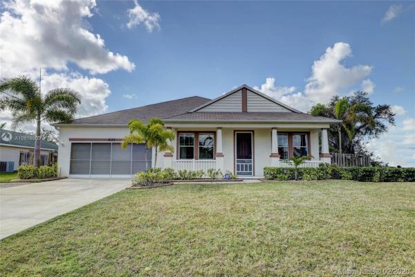 6125 NW Duke Cir, Florida 34983, image 2