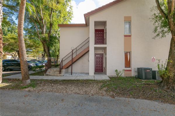 Parc Vista, 9301 SW 138th Pl, Kendall, Florida 33186, image 1