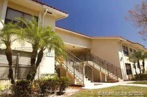 Palm Beach Place, 1580 Windorah Way #C, West Palm Beach, Florida 33411, image 2