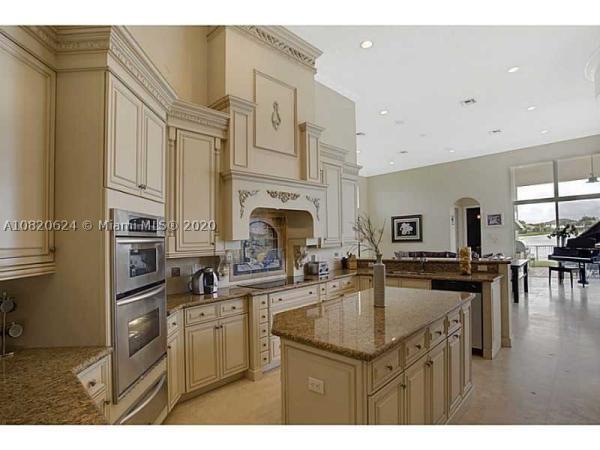 Windmill Reserve, 3204 Islewood Ave, Weston, Florida 33332, image 2