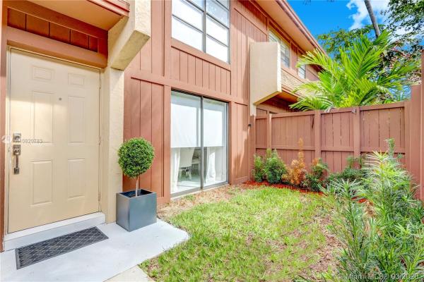 Snapper Village, 6405 SW 116th Pl #G, Kendall, Florida 33173, image 2