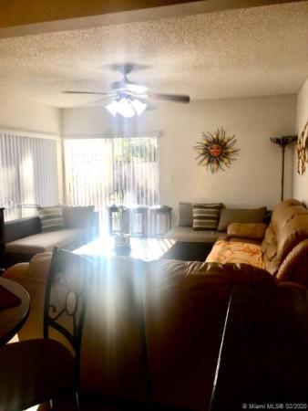 Laguna Point North, 21250 SW 94th Ave, Cutler Bay, Florida 33189, image 2
