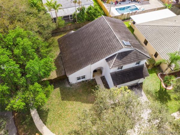 Amber Lake, 9010 SW 20th St, Miramar, Florida 33025, image 2