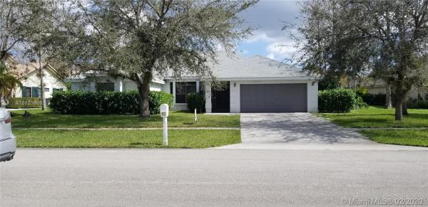 Wiltshire Village Of Greenview Shores 2, 1506 Wiltshire Village Dr, Wellington, Florida 33414, image 2