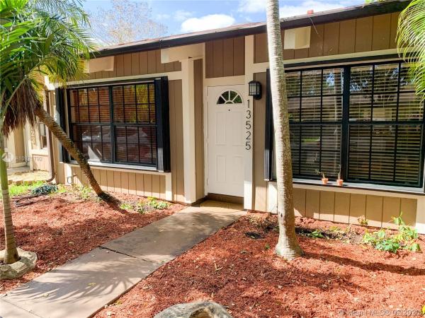 Cindis Place, 13525 SW 101st Ln, The Crossings, Florida 33186, image 2