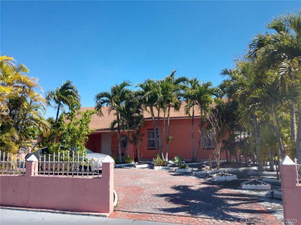 Westwood Lakes Residential, 4055 SW 113th Ct, Westwood Lakes, Florida 33165, image 2