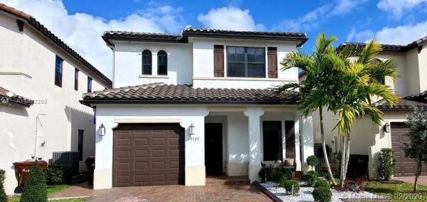 Bonterra, 9725 W 34th Ct, Hialeah, Florida 33018, image 1