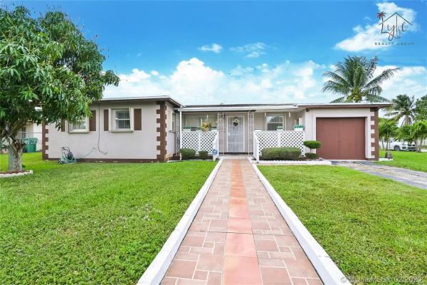 Sierra Mirada, 19630 NW 4th Ave, Miami Gardens, Florida 33169, image 2