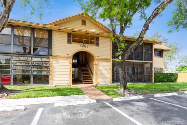 Countryside Village, 19085 NW 62nd Ave #107, Country Club, Florida 33015, image 2