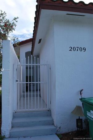 Saga Bay Townhomes, 20709 SW 80th Pl #20709, Cutler Bay, Florida 33189, image 2