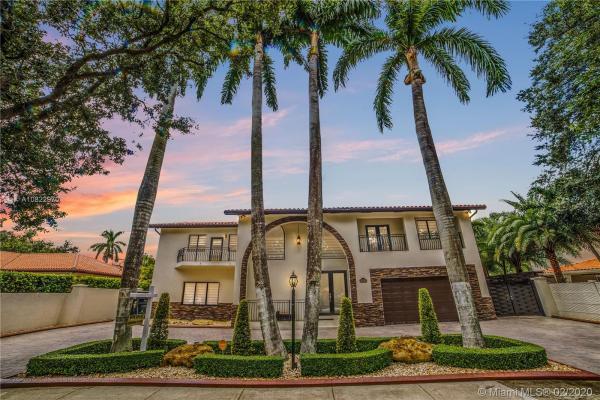 Royal Oaks, 16730 NW 82nd Ave, Miami Lakes, Florida 33016, image 2