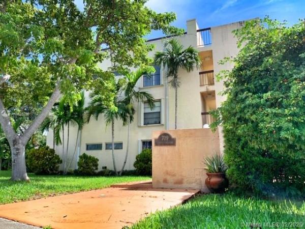 709 Curtiss Parkway, 709 Curtiss Pkwy #34, Miami Springs, Florida 33166, image 2