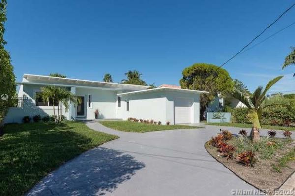 Altos Del Mar, 9032 Dickens Ave, Surfside, Florida 33154, image 2
