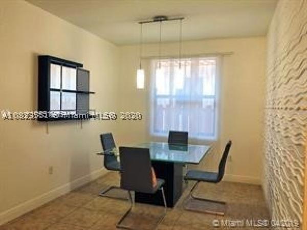 Fontainebleau West North, 9947 NW 10th Ter, Fountainebleau, Florida 33172, image 2