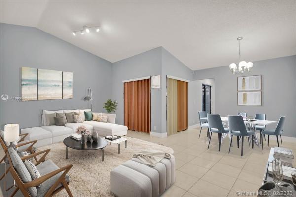 Villa Homes At The Moors, 6352 NW 170th Ter #6352, Country Club, Florida 33015, image 2