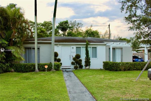 Reid Manor, 5020 SW 69th Ave, Glenvar Heights, Florida 33155, image 2