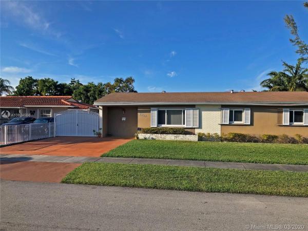 Royale Green, 12823 SW 45th Ter, Kendale Lakes, Florida 33175, image 2