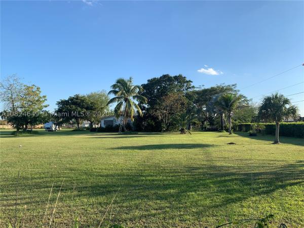 19605 SW 134th Ave, South Miami Heights, Florida 33177, image 2