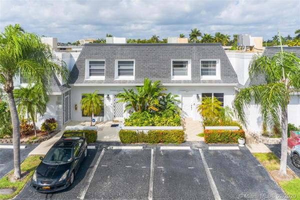Venetian Park East, 707 NE 26th Ave, Hallandale Beach, Florida 33009, image 2