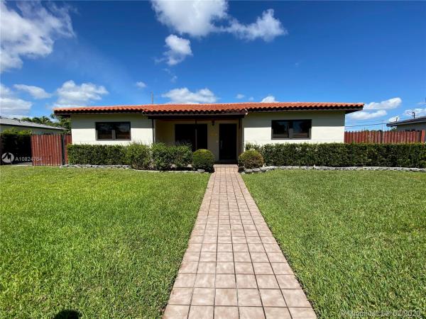 8425 SW 45th St, Westwood Lakes, Florida 33155, image 2