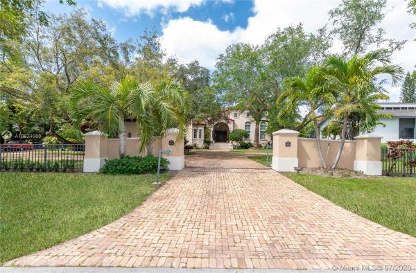 Cocoplum, 8000 Los Pinos Cir, Coral Gables, Florida 33143, image 2