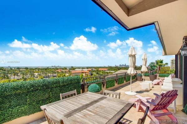 The EmeraldBay At Key Colony, 151 Crandon Blvd #642, Key Biscayne, Florida 33149, image 2
