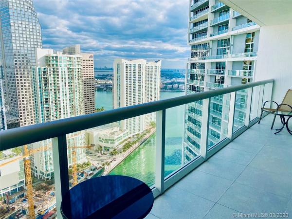 Icon Brickell Tower 1, 475 Brickell Ave #4015, Miami, Florida 33131, image 2