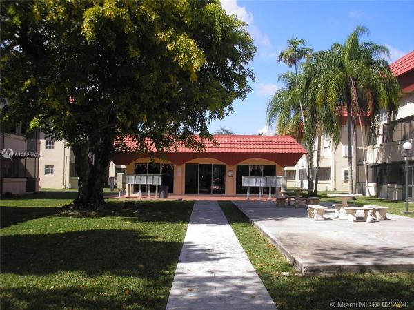 Castle, 10901 N Kendall Dr #109, Kendall, Florida 33176, image 2