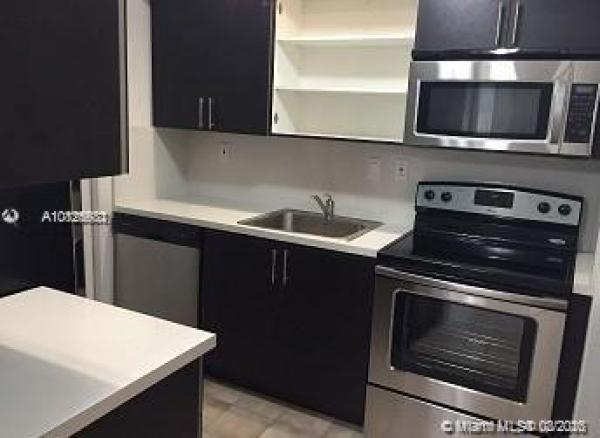 811 NE 199th St #202-33, Ives Estates, Florida 33179, image 2