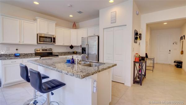 Ventanas At Homestead, 2184 SE 2nd St, Homestead, Florida 33033, image 2