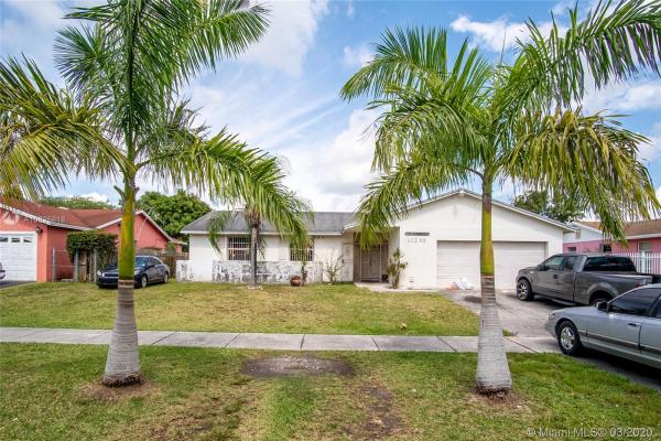 Meadow Wood Manor, 13265 SW 264th St, Princeton, Florida 33032, image 2