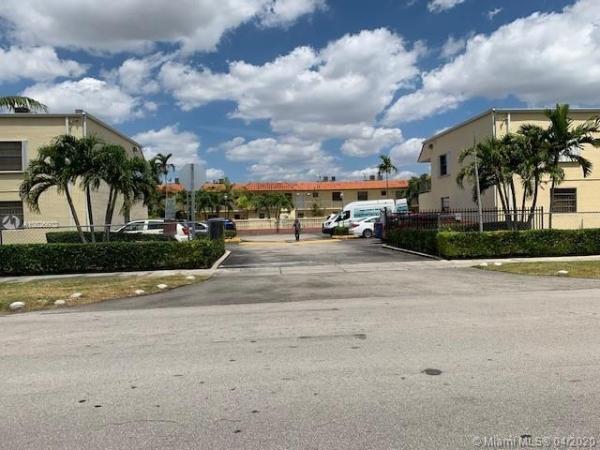 Westchester Terrace, 8701 SW 12th St #11, Westchester, Florida 33174, image 2